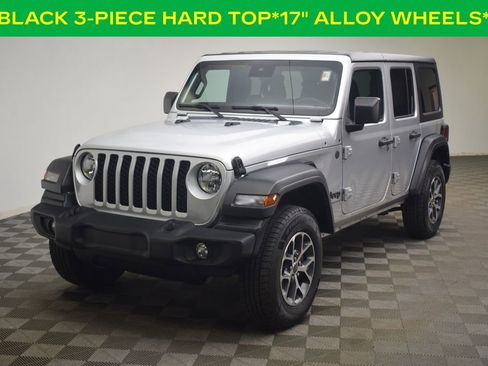 Used 2024 Jeep Wrangler Unlimited Sport AWD/4WD image 3