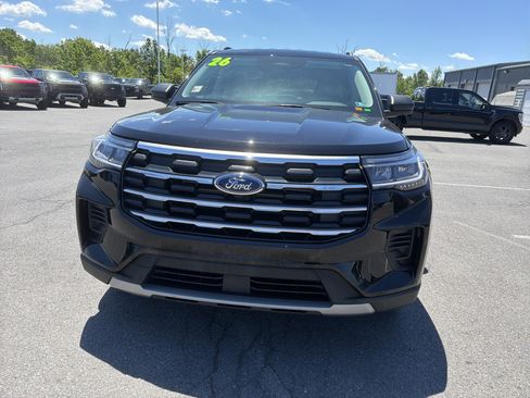 Certified 2026 Ford Explorer Active AWD/4WD image 9