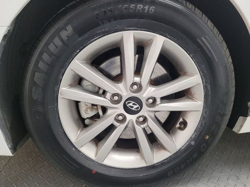 Used 2017 Hyundai Sonata SE FWD image 31