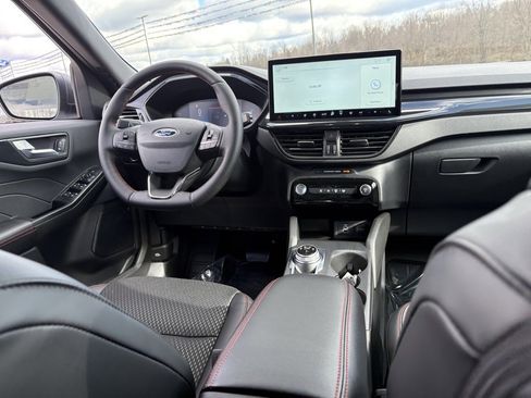 New 2026 Ford Escape ST-Line w/ Tech Pack #1 image 32
