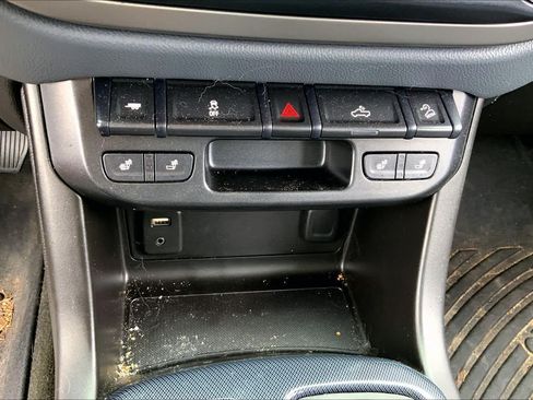 Used 2016 Chevrolet Colorado Z71 AWD/4WD image 35