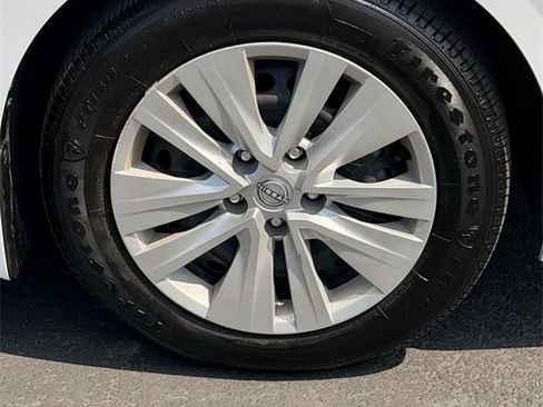 Used 2025 Nissan Sentra S FWD image 11