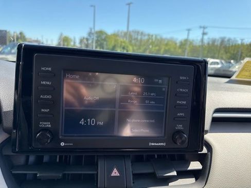 Used 2021 Toyota RAV4 XLE AWD/4WD image 15