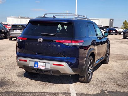 New 2025 Nissan Pathfinder Platinum