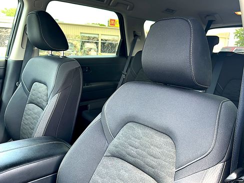 Used 2025 Nissan Pathfinder SV FWD image 14