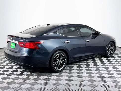 Used 2016 Nissan Maxima Platinum image 10