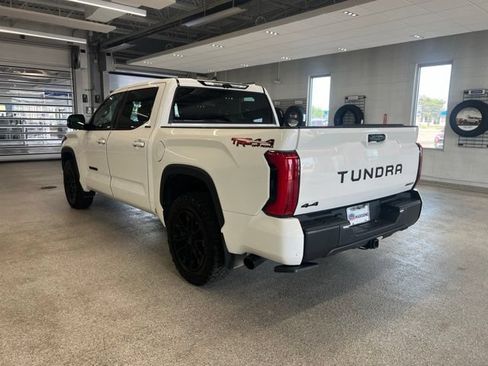 Used 2025 Toyota Tundra Limited w/ TRD Off-Road Package AWD/4WD image 12