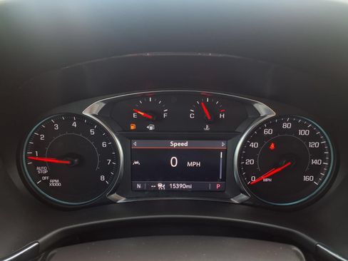 Used 2024 Chevrolet Equinox RS w/ RS Leather Package FWD image 16