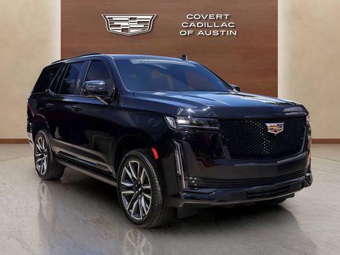 Certified 2024 Cadillac Escalade Sport Platinum w/ LPO, Floor Liner Package AWD/4WD image 6