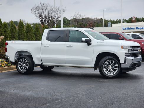 Used 2021 Chevrolet Silverado 1500 LT image 3