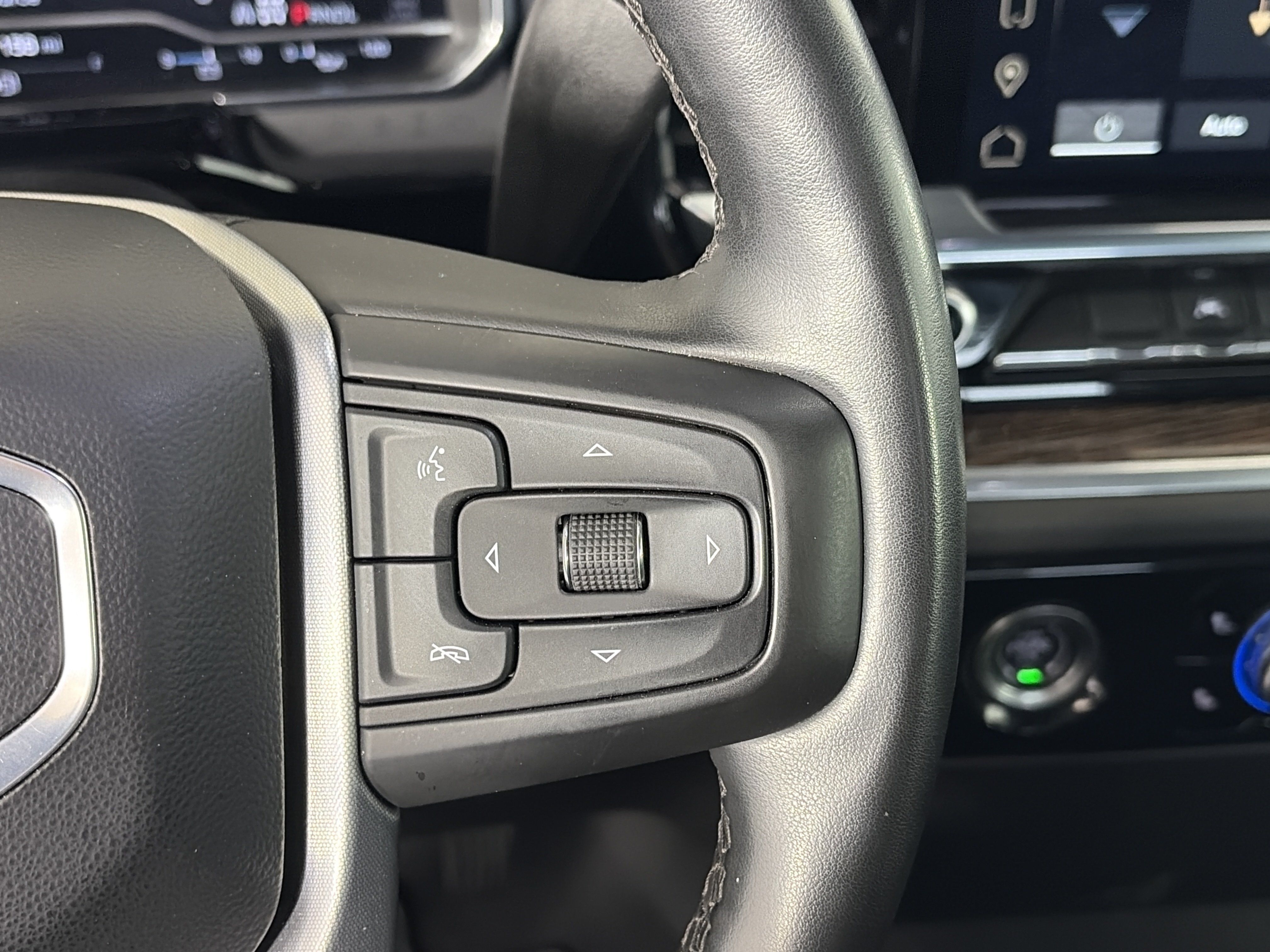 Used 2024 GMC Sierra 1500 SLE AWD/4WD image 29