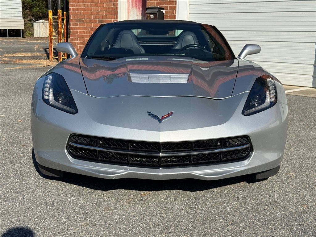Used 2017 Chevrolet Corvette Stingray Coupe RWD image 14