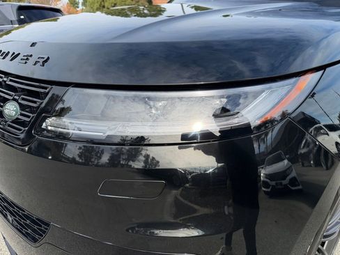 Used 2023 Land Rover Range Rover Sport SE Dynamic image 33