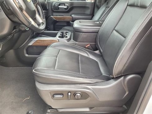 Used 2022 Chevrolet Silverado 2500 High Country w/ Z71 Off-Road Package image 14