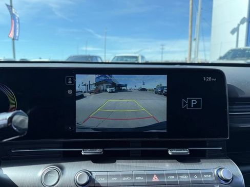 Certified 2025 Hyundai Kona SEL FWD image 17