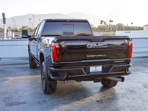 Used 2025 GMC Sierra 2500 Denali Ultimate AWD/4WD image 7