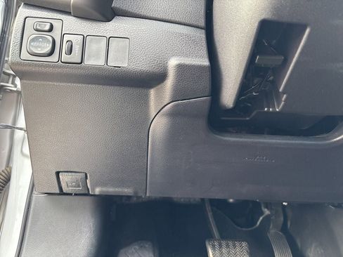 Used 2017 Toyota Corolla SE image 15