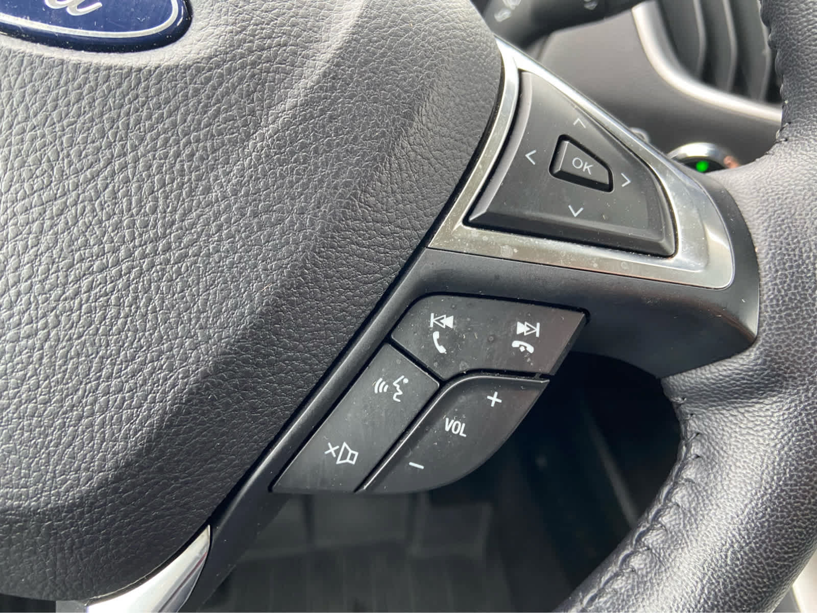 Used 2023 Ford Edge SEL w/ Convenience Package AWD/4WD image 22