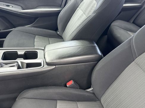 Used 2023 Nissan Sentra SV image 26