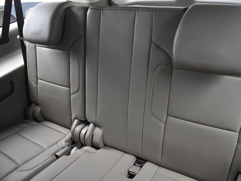 Used 2019 GMC Yukon XL SLT w/ Premium Edition image 29