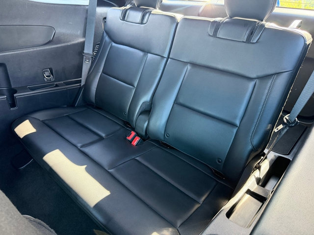 Used 2020 Ford Explorer XLT w/ Equipment Group 202A AWD/4WD image 21