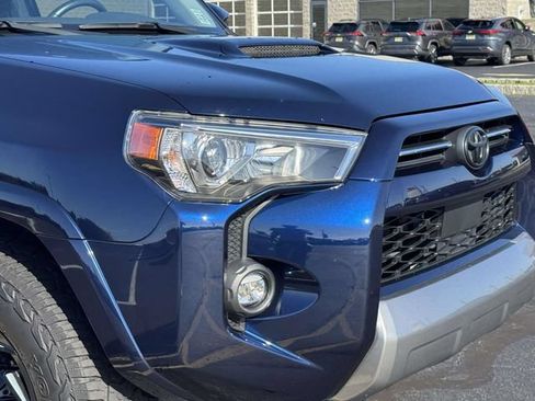 Used 2024 Toyota 4Runner TRD Off-Road Premium w/ Moonroof Package AWD/4WD image 8