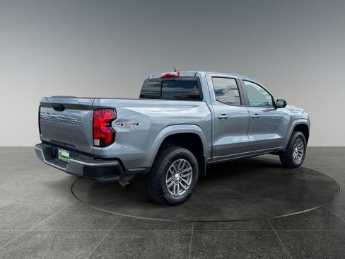 Used 2023 Chevrolet Colorado LT w/ LT Convenience Package AWD/4WD image 9