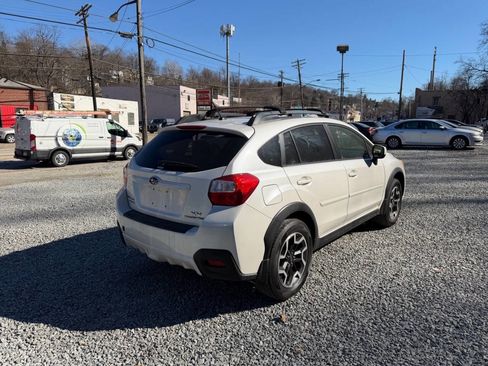 Used 2014 Subaru Crosstrek 2.0i Premium w/ Moonroof Package image 10