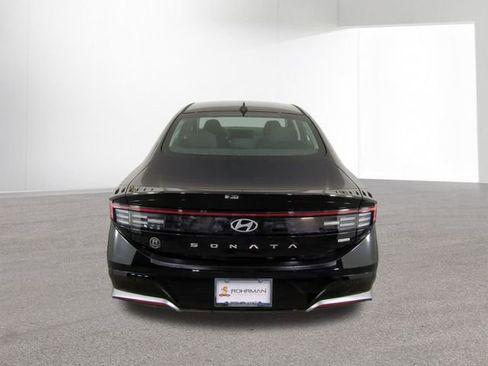 New 2026 Hyundai Sonata SEL image 14