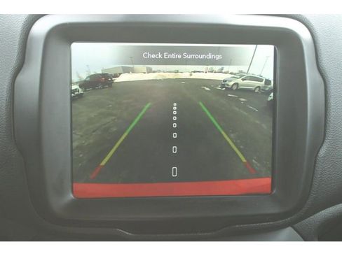 Used 2022 Jeep Renegade Altitude w/ Convenience Group image 26