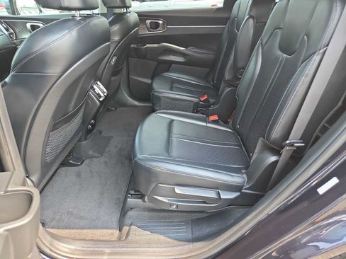 Used 2024 Kia Sorento EX w/ Panoramic Sunroof Package AWD/4WD image 21