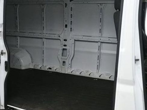 Used 2023 RAM ProMaster 2500 FWD image 11