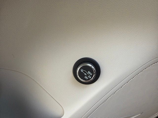 Used 2021 Buick Envision Essence FWD image 15