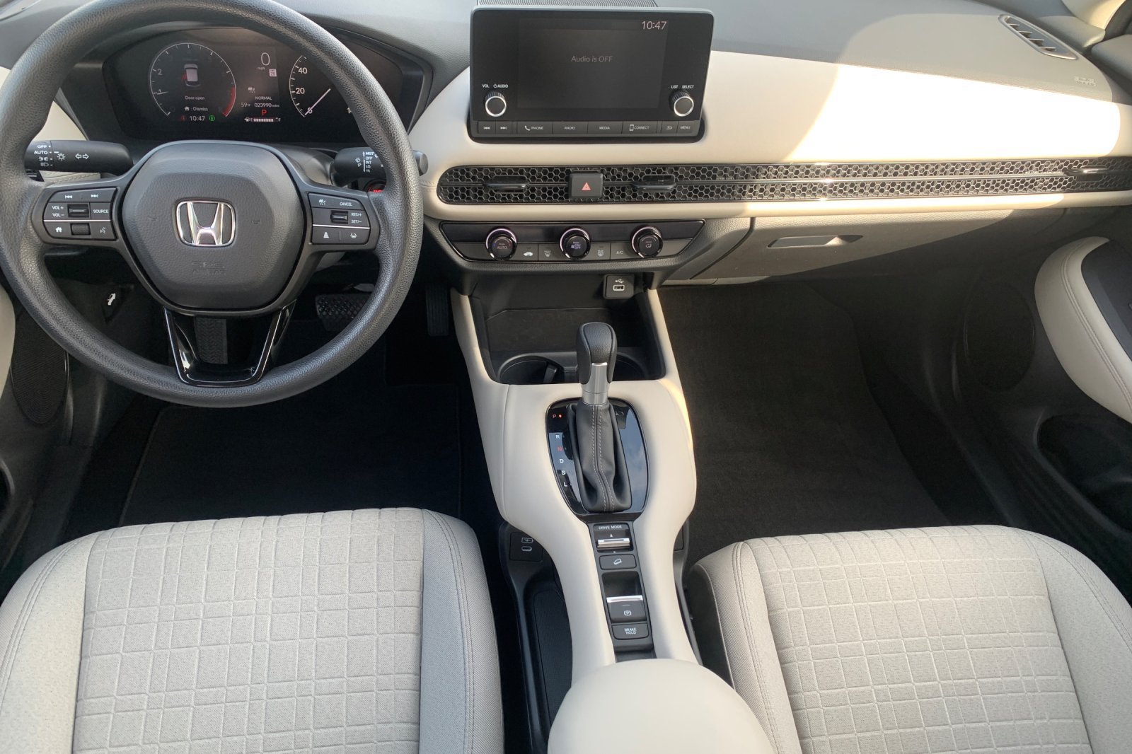 Used 2024 Honda HR-V LX image 17