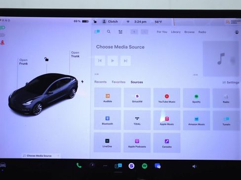 Used 2018 Tesla Model 3 RWD image 16