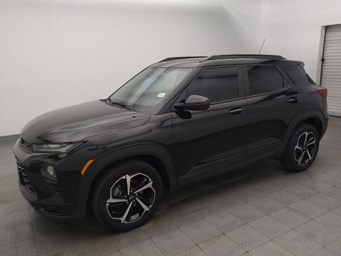 Used 2021 Chevrolet TrailBlazer RS w/ Convenience Package FWD image 2