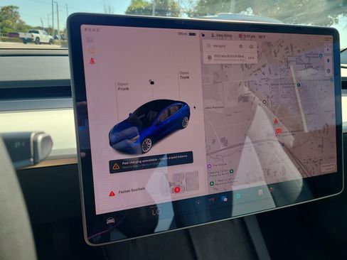 Used 2021 Tesla Model 3 Standard Range Plus image 29