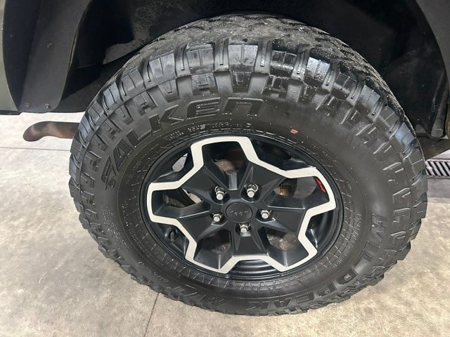 Used 2006 Jeep Wrangler Unlimited Rubicon AWD/4WD image 15