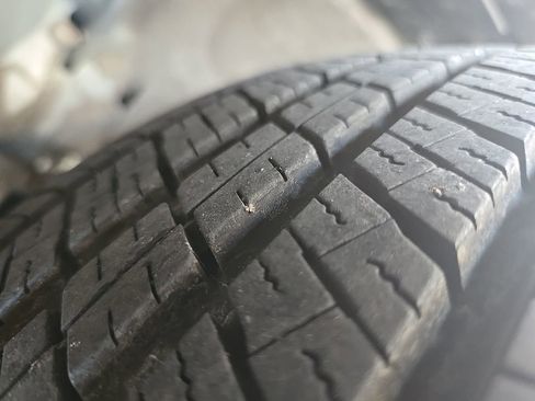 Used 2023 Nissan Versa SV image 37