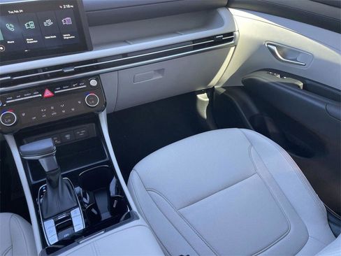 New 2026 Hyundai Tucson SEL image 17