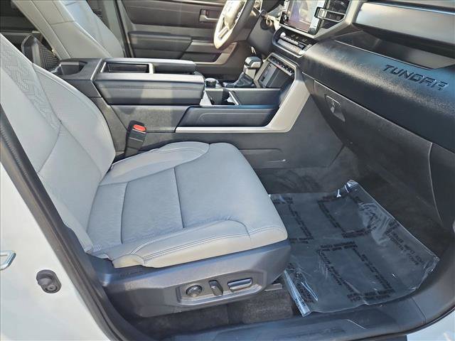Used 2025 Toyota Tundra SR5 w/ SR5 Premium Package AWD/4WD image 20