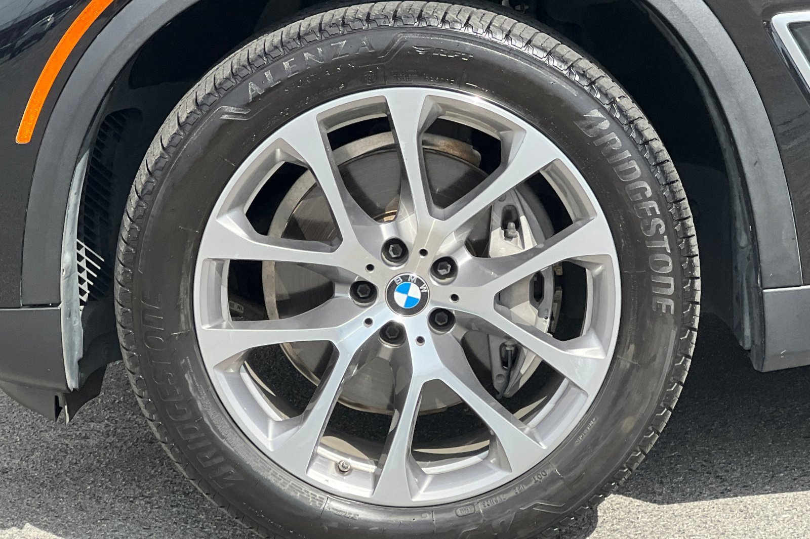 Used 2020 BMW X5 xDrive40i w/ Premium Package AWD/4WD image 12