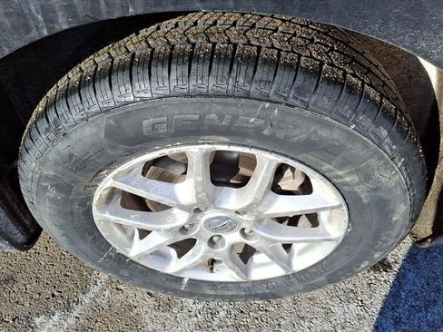 Used 2024 Chrysler Pacifica Touring-L image 4