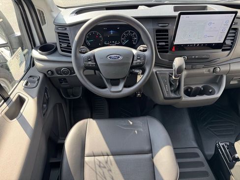 New 2025 Ford Transit 250 148 Medium Roof image 10