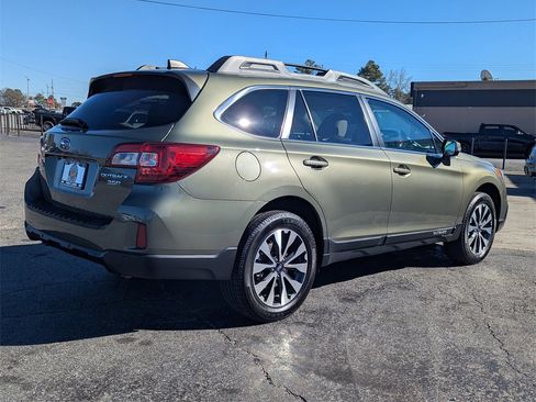 Used 2017 Subaru Outback 3.6R Limited image 5