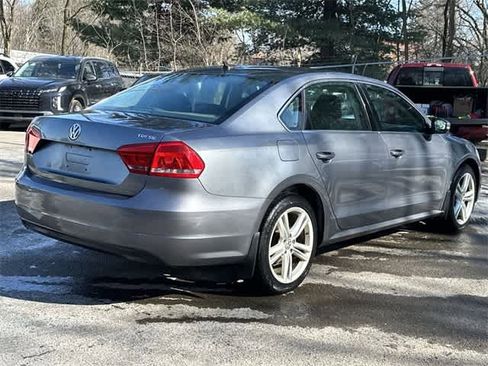 Used 2014 Volkswagen Passat TDI SE image 22
