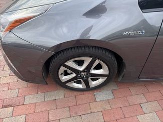 Used 2017 Toyota Prius Four FWD video 2