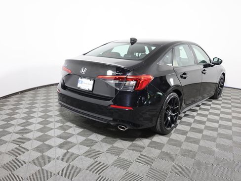 Used 2023 Honda Civic Sport image 4
