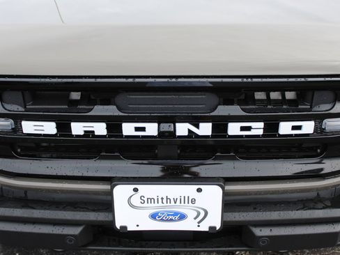 New 2026 Ford Bronco Outer Banks AWD/4WD image 9