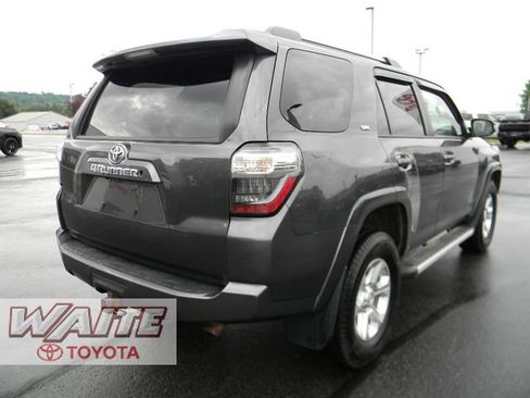 Used 2019 Toyota 4Runner SR5 Premium AWD/4WD image 2